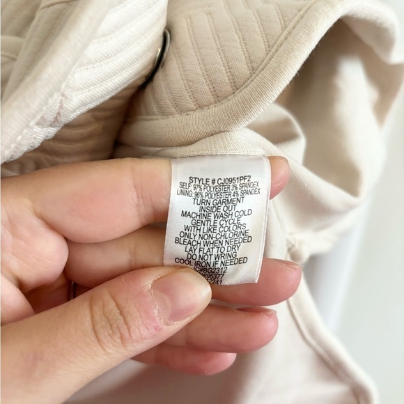 Sanctuary Cream Textured Knit Shacket size M new - Picture 7 of 8